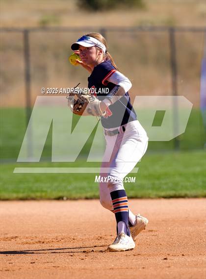 Thumbnail 1 in Legend vs. Broomfield (CHSAA 5A Final) photogallery.