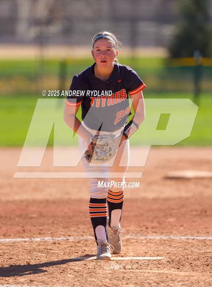 Thumbnail 3 in Legend vs. Broomfield (CHSAA 5A Final) photogallery.