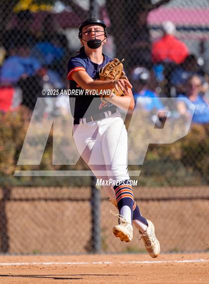 Thumbnail 1 in Legend vs. Broomfield (CHSAA 5A Final) photogallery.