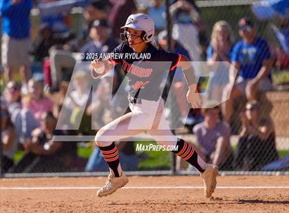 Thumbnail 2 in Legend vs. Broomfield (CHSAA 5A Final) photogallery.