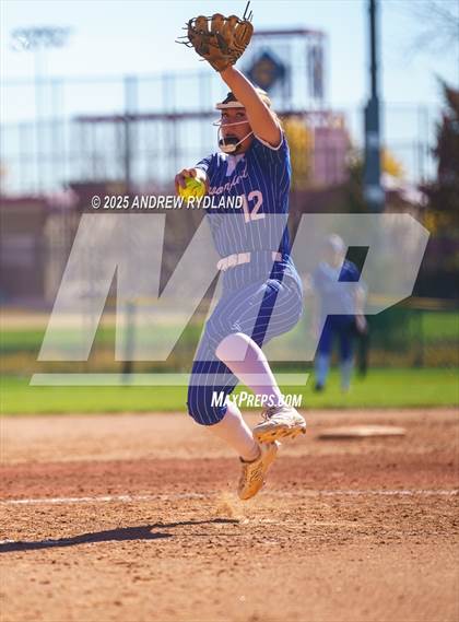 Thumbnail 1 in Legend vs. Broomfield (CHSAA 5A Final) photogallery.