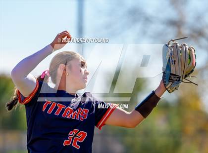 Thumbnail 3 in Legend vs. Broomfield (CHSAA 5A Final) photogallery.