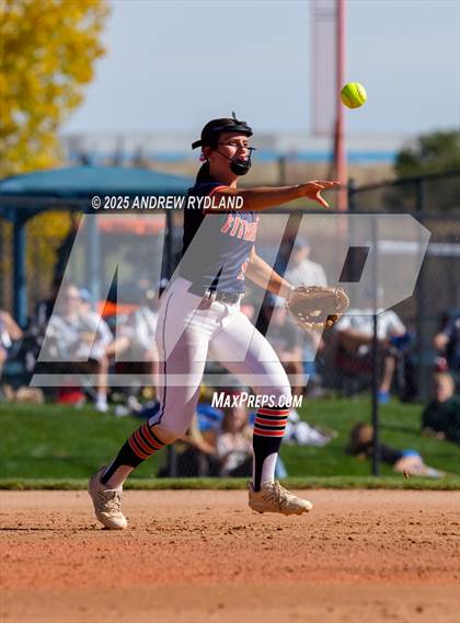 Thumbnail 1 in Legend vs. Broomfield (CHSAA 5A Final) photogallery.