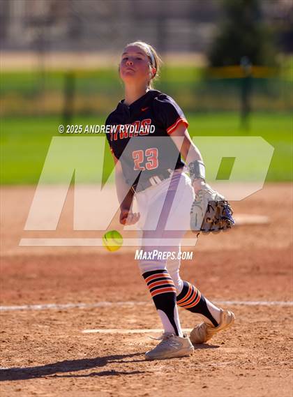 Thumbnail 3 in Legend vs. Broomfield (CHSAA 5A Final) photogallery.