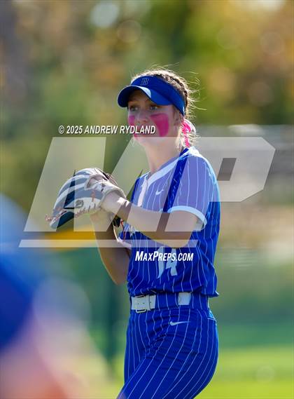 Thumbnail 2 in Legend vs. Broomfield (CHSAA 5A Final) photogallery.
