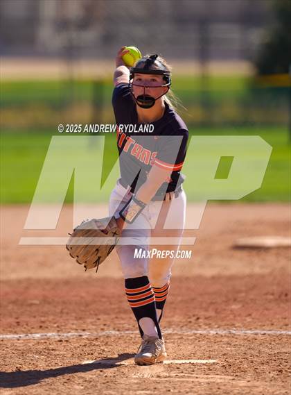 Thumbnail 3 in Legend vs. Broomfield (CHSAA 5A Final) photogallery.