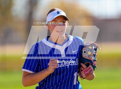 Thumbnail 3 in Legend vs. Broomfield (CHSAA 5A Final) photogallery.