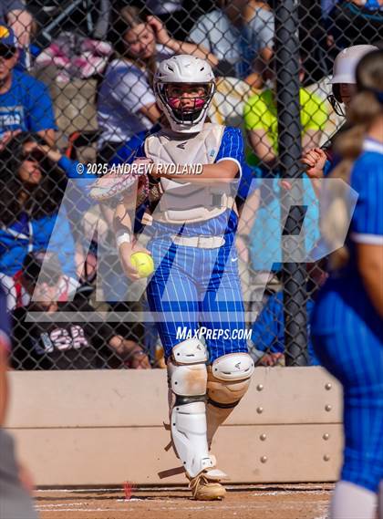 Thumbnail 2 in Legend vs. Broomfield (CHSAA 5A Final) photogallery.
