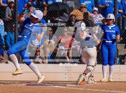 Thumbnail 2 in Legend vs. Broomfield (CHSAA 5A Final) photogallery.