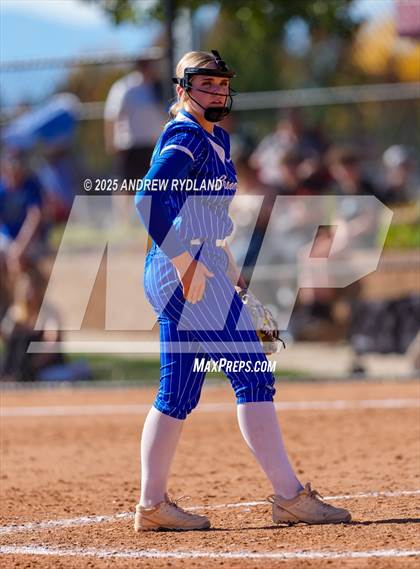 Thumbnail 2 in Legend vs. Broomfield (CHSAA 5A Final) photogallery.