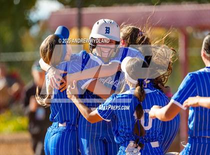 Thumbnail 1 in Legend vs. Broomfield (CHSAA 5A Final) photogallery.