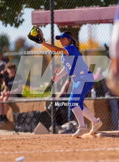 Thumbnail 1 in Legend vs. Broomfield (CHSAA 5A Final) photogallery.