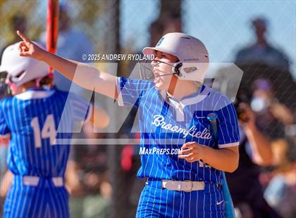 Thumbnail 3 in Legend vs. Broomfield (CHSAA 5A Final) photogallery.