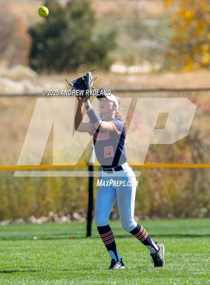 Thumbnail 3 in Legend vs. Broomfield (CHSAA 5A Final) photogallery.