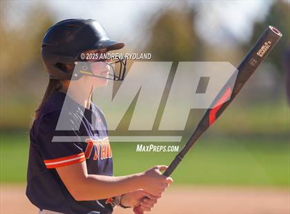 Thumbnail 2 in Legend vs. Broomfield (CHSAA 5A Final) photogallery.