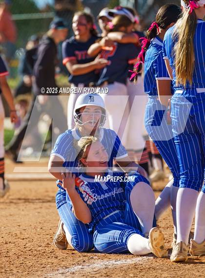 Thumbnail 2 in Legend vs. Broomfield (CHSAA 5A Final) photogallery.