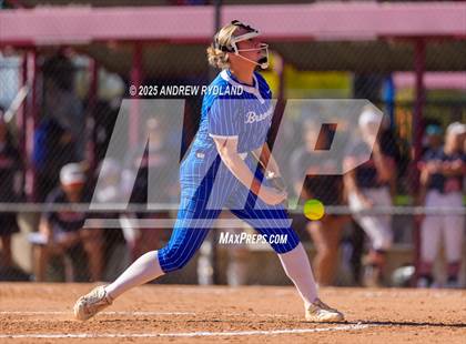 Thumbnail 1 in Legend vs. Broomfield (CHSAA 5A Final) photogallery.