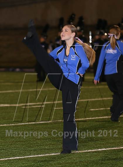 Thumbnail 1 in Angleton vs Friendswood (UIL 4A Division 1 Bi-District Playoff) photogallery.