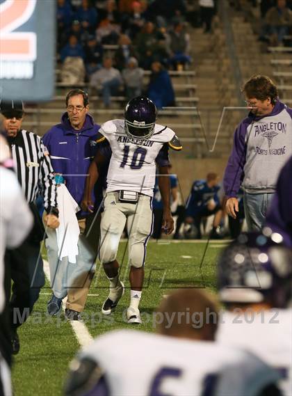 Thumbnail 1 in Angleton vs Friendswood (UIL 4A Division 1 Bi-District Playoff) photogallery.