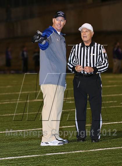 Thumbnail 3 in Angleton vs Friendswood (UIL 4A Division 1 Bi-District Playoff) photogallery.