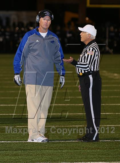 Thumbnail 3 in Angleton vs Friendswood (UIL 4A Division 1 Bi-District Playoff) photogallery.