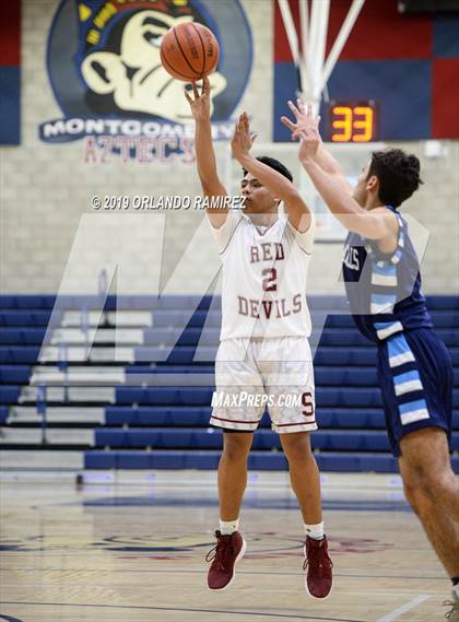 Thumbnail 1 in Sweetwater vs Granite Hills (East vs South Tournament) photogallery.