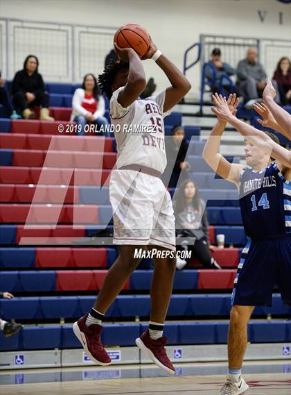 Thumbnail 2 in Sweetwater vs Granite Hills (East vs South Tournament) photogallery.