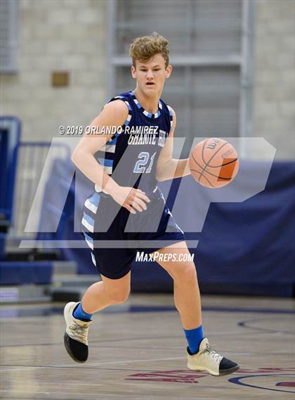 Thumbnail 3 in Sweetwater vs Granite Hills (East vs South Tournament) photogallery.