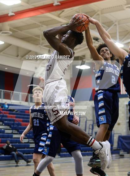 Thumbnail 2 in Sweetwater vs Granite Hills (East vs South Tournament) photogallery.