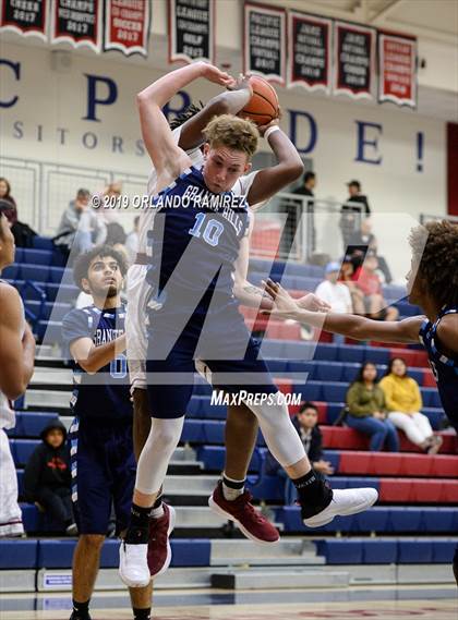 Thumbnail 1 in Sweetwater vs Granite Hills (East vs South Tournament) photogallery.