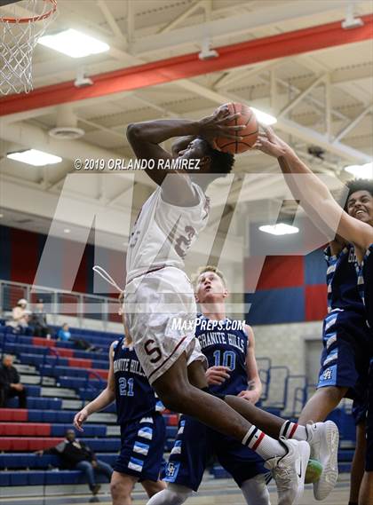 Thumbnail 3 in Sweetwater vs Granite Hills (East vs South Tournament) photogallery.