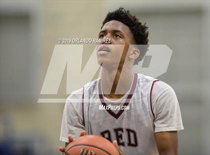 Thumbnail 2 in Sweetwater vs Granite Hills (East vs South Tournament) photogallery.