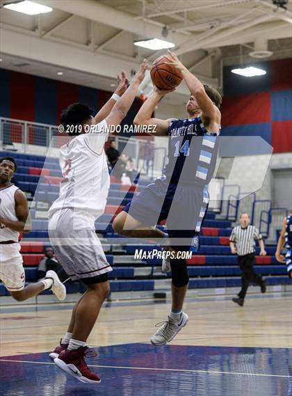 Thumbnail 2 in Sweetwater vs Granite Hills (East vs South Tournament) photogallery.