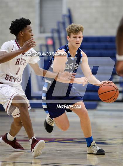 Thumbnail 2 in Sweetwater vs Granite Hills (East vs South Tournament) photogallery.