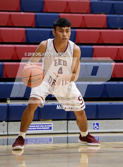 Thumbnail 3 in Sweetwater vs Granite Hills (East vs South Tournament) photogallery.