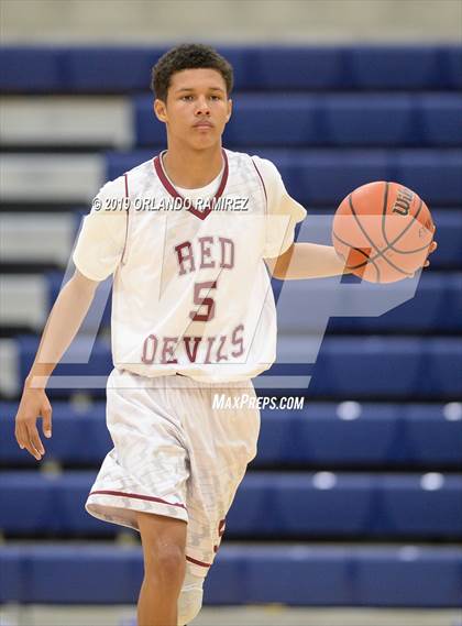 Thumbnail 1 in Sweetwater vs Granite Hills (East vs South Tournament) photogallery.