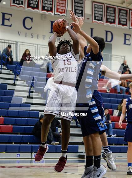 Thumbnail 2 in Sweetwater vs Granite Hills (East vs South Tournament) photogallery.