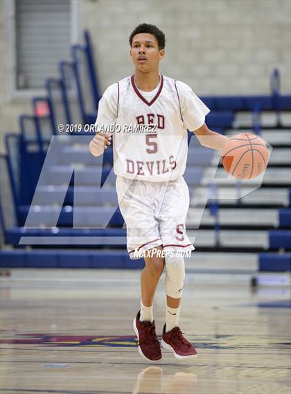 Thumbnail 2 in Sweetwater vs Granite Hills (East vs South Tournament) photogallery.