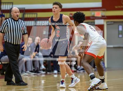 Thumbnail 3 in Brentwood Academy vs. Oakland photogallery.