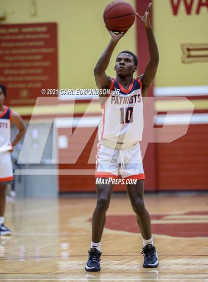 Thumbnail 3 in Brentwood Academy vs. Oakland photogallery.