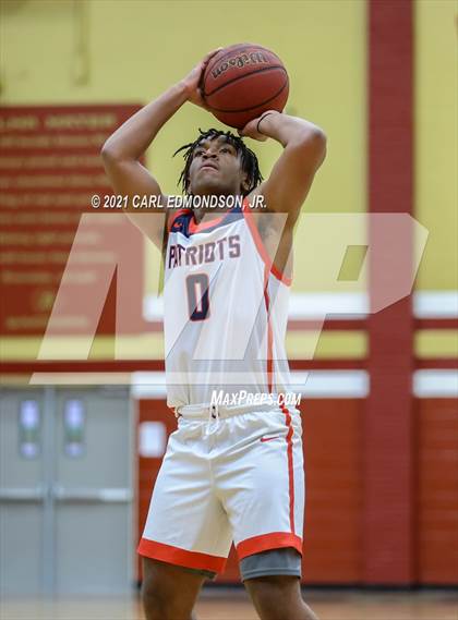 Thumbnail 3 in Brentwood Academy vs. Oakland photogallery.