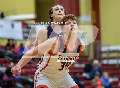 Thumbnail 2 in Brentwood Academy vs. Oakland photogallery.