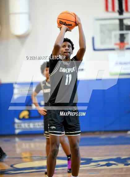 Thumbnail 2 in East River vs Davenport (14th Annual Earl Graham Metro vs Florida Challenge) photogallery.