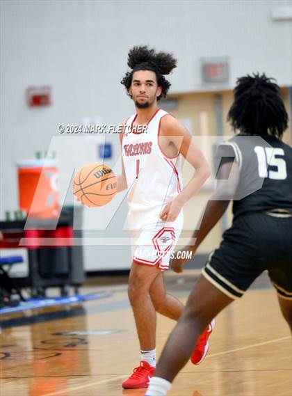 Thumbnail 1 in East River vs Davenport (14th Annual Earl Graham Metro vs Florida Challenge) photogallery.