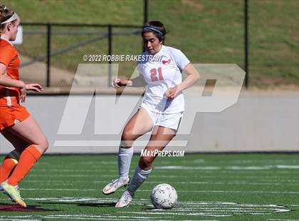 Thumbnail 2 in Henderson vs. Celina (UIL 4A Regional Semifinals) photogallery.