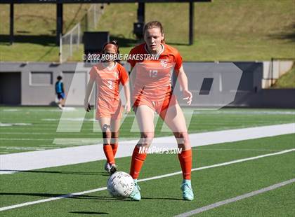 Thumbnail 3 in Henderson vs. Celina (UIL 4A Regional Semifinals) photogallery.