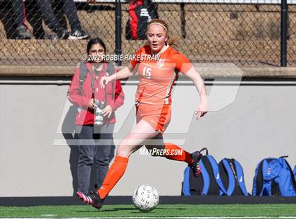 Thumbnail 1 in Henderson vs. Celina (UIL 4A Regional Semifinals) photogallery.