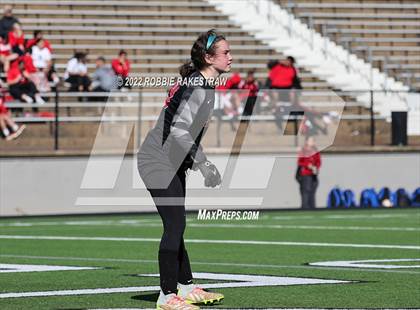 Thumbnail 1 in Henderson vs. Celina (UIL 4A Regional Semifinals) photogallery.