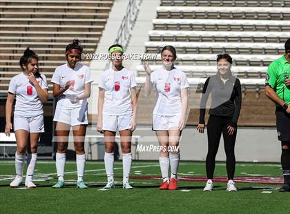 Thumbnail 1 in Henderson vs. Celina (UIL 4A Regional Semifinals) photogallery.