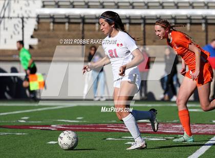 Thumbnail 1 in Henderson vs. Celina (UIL 4A Regional Semifinals) photogallery.